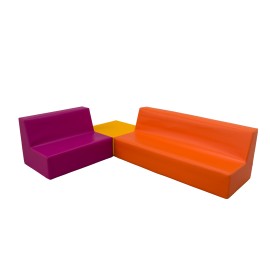 Conjunto de sofás con cuadrado